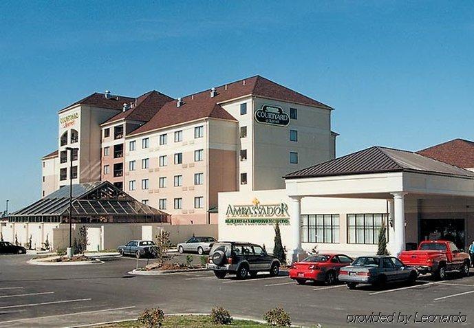 Готель Courtyard By Marriott Erie Ambassador Conference Center Екстер'єр фото